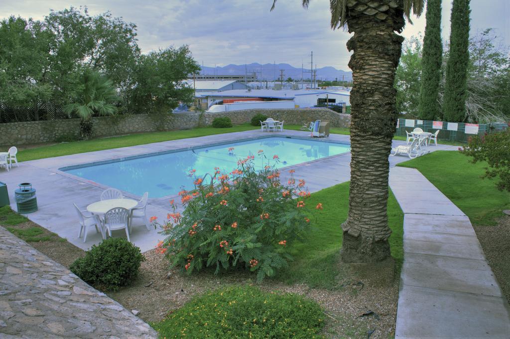 Vagabond Inn El Paso Bagian luar foto