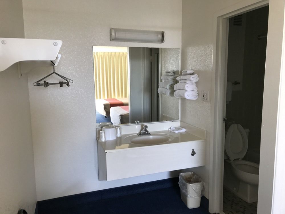 Vagabond Inn El Paso Bagian luar foto